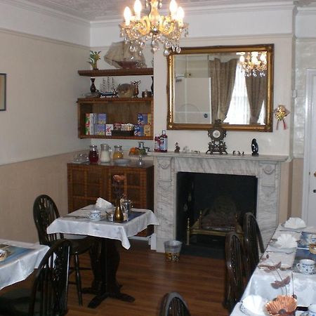 Melville Lodge Gatwick Horley Luaran gambar