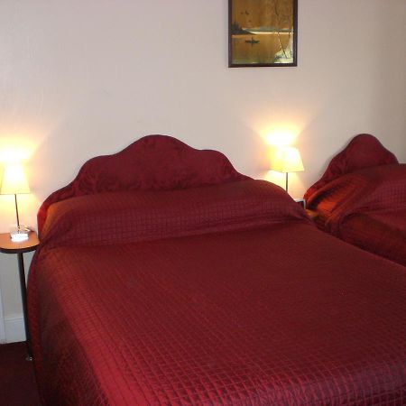Melville Lodge Gatwick Horley Bilik gambar