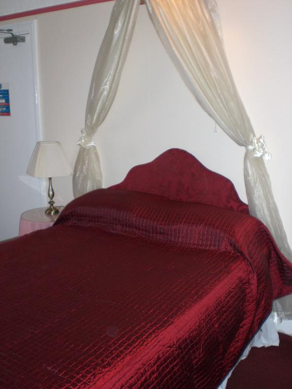 Melville Lodge Gatwick Horley Luaran gambar