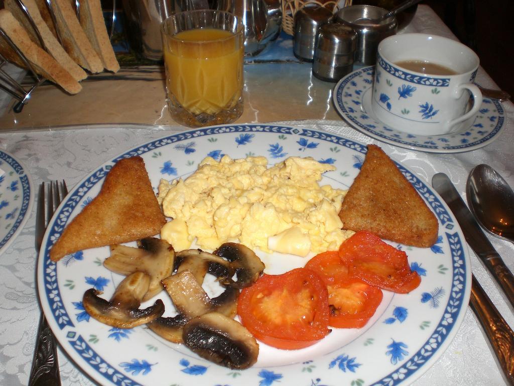 Melville Lodge Gatwick Horley Luaran gambar