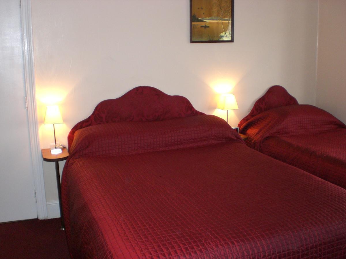 Melville Lodge Gatwick Horley Bilik gambar